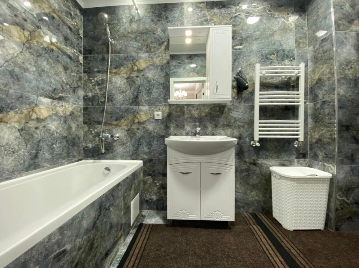 Luxury Oasis Flat Lejlighed Chişinău Eksteriør billede